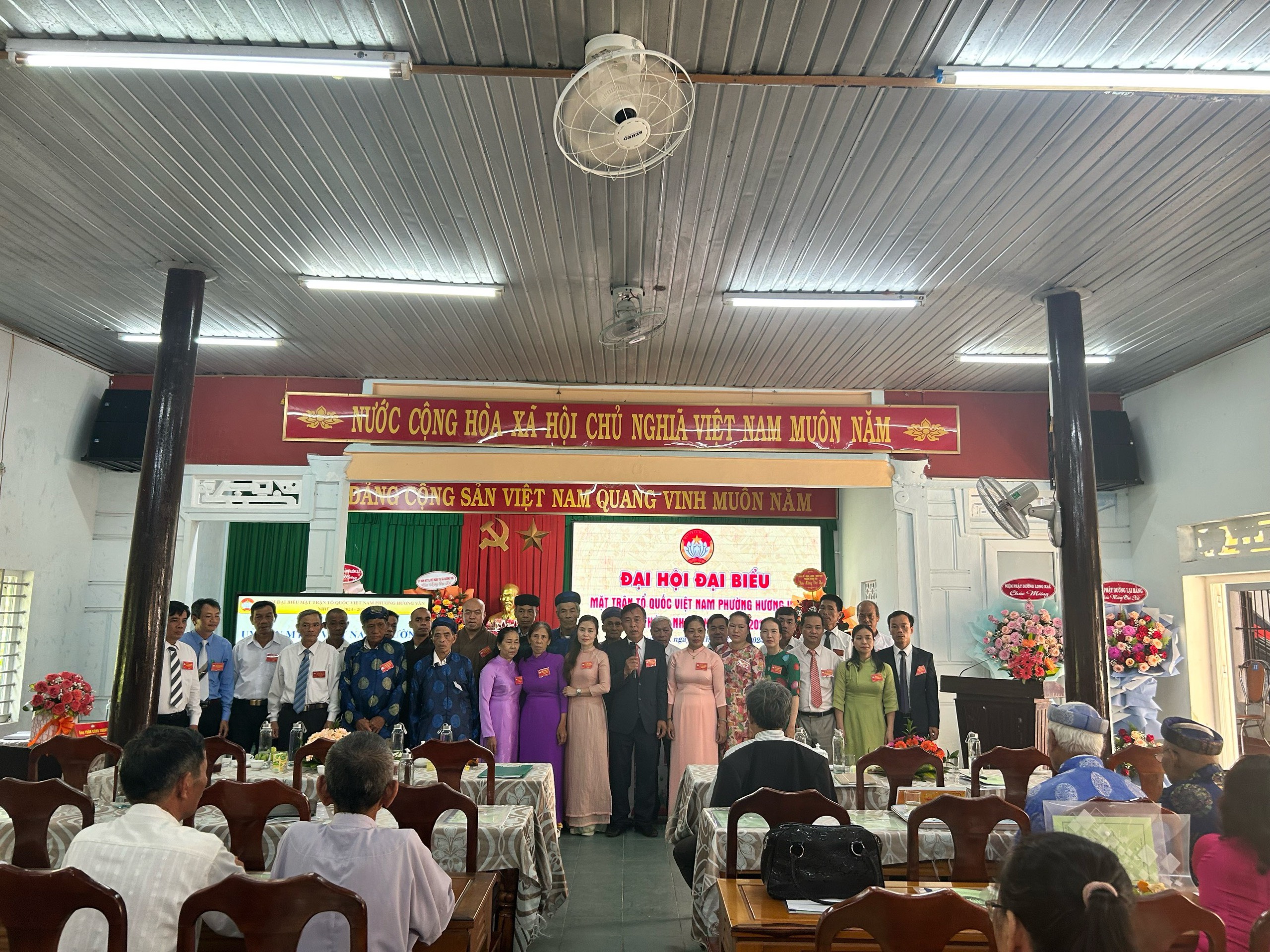 Ủy ban MTTQ Việt Nam phường Hương Vân khóa X, nhiệm kỳ 2024 - 2029 ra mắt nhận nhiệm vụ